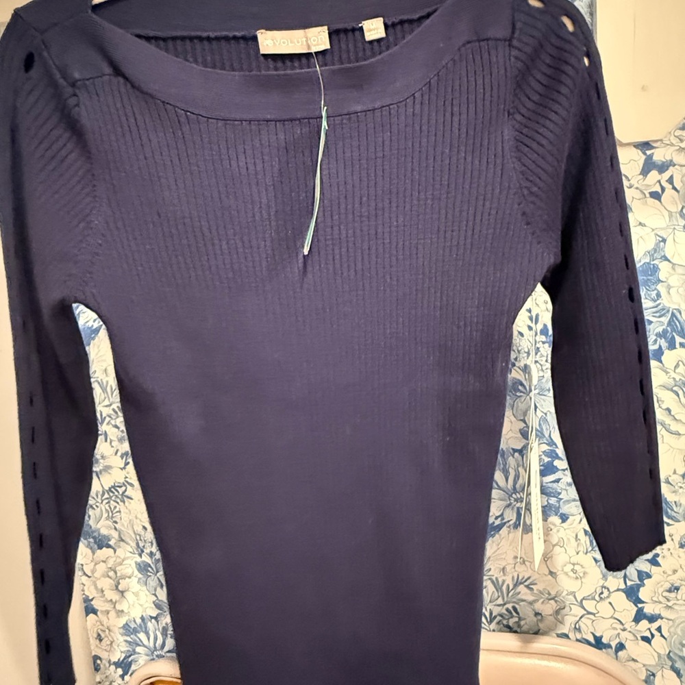 New with Tags Navy Ribbed Soft Sweater